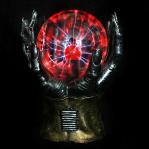 Μαγική μπάλα πλάσματος Γοτθική μεσαίωνα Skull Hand Επιτραπέζια λάμπα με PLASMA BALL 22 CM KD6835
